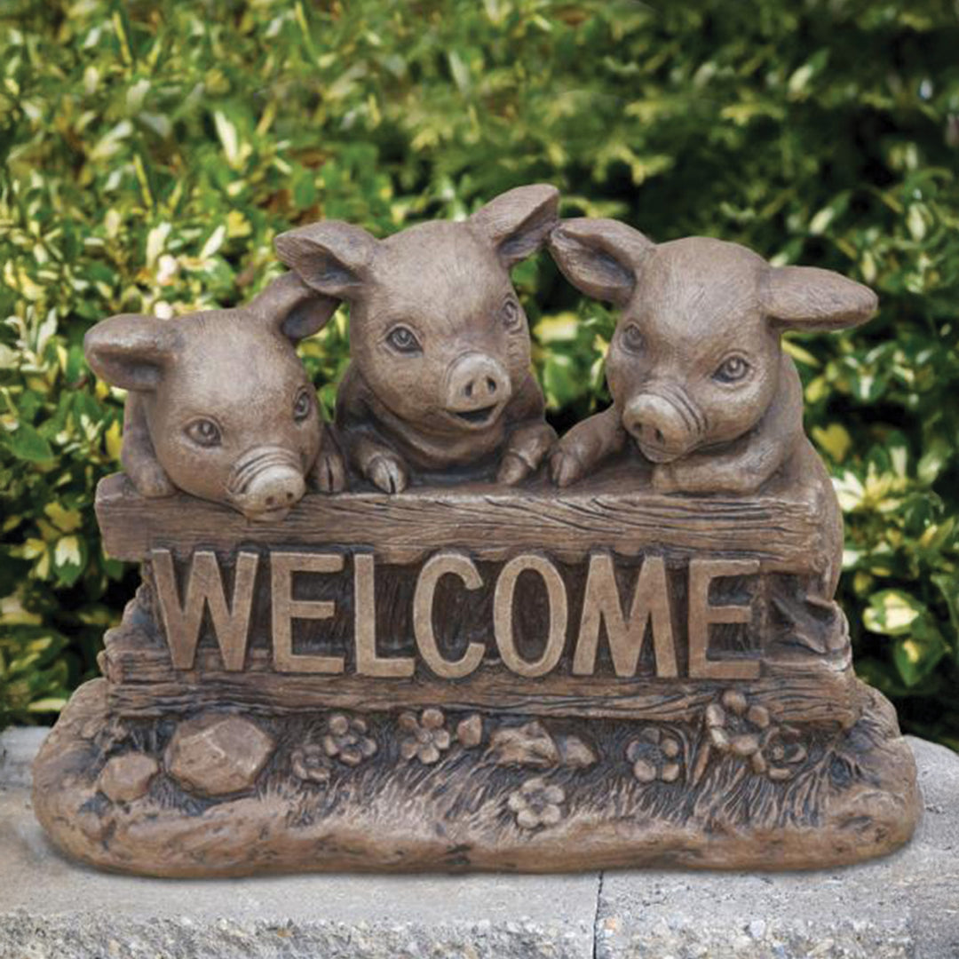 Welcome Pigs Statue