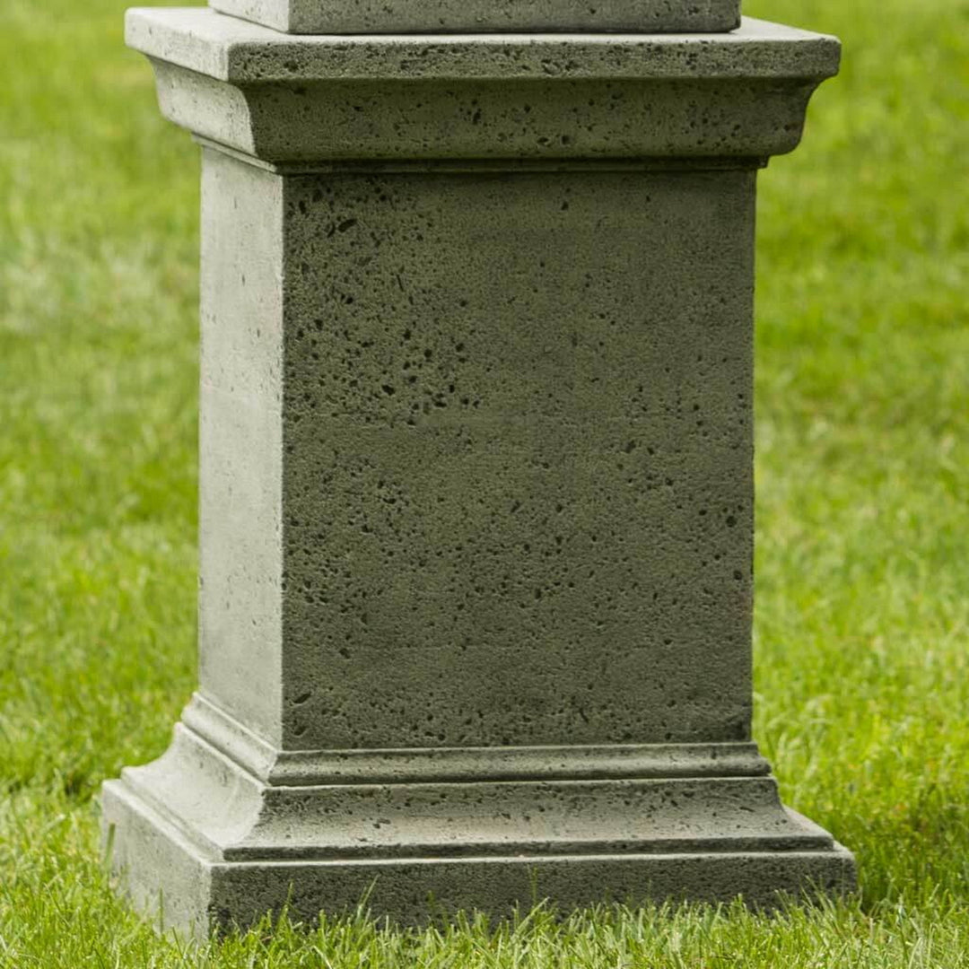 Greenwich Textured Pedestal