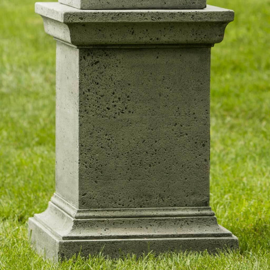 Greenwich Textured Pedestal