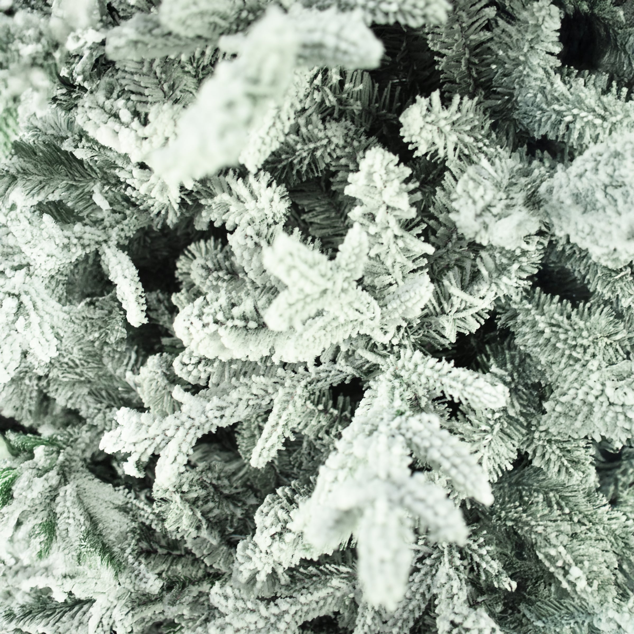 Nordic Flocked Fir Life-Like Artificial Christmas Tree – Gasper
