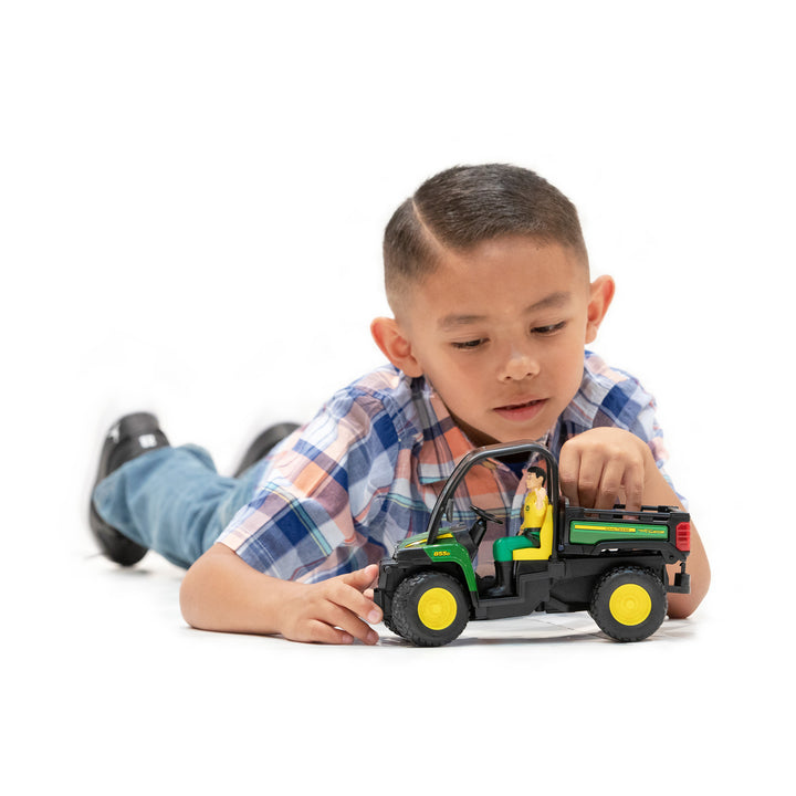 John Deere Gator XUV 855D with Driver Toy