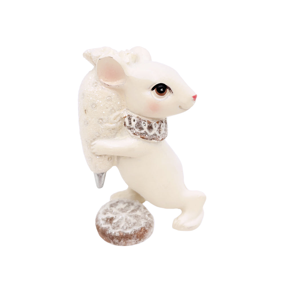 Mice Decorating Gingerbread Cakes & Cookies boy mouse icing cookie